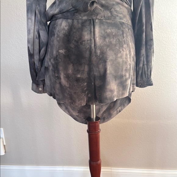 Young Fabulous & Broke Watercolor Marble Romper - Gorgeous - Picture 5 of 6